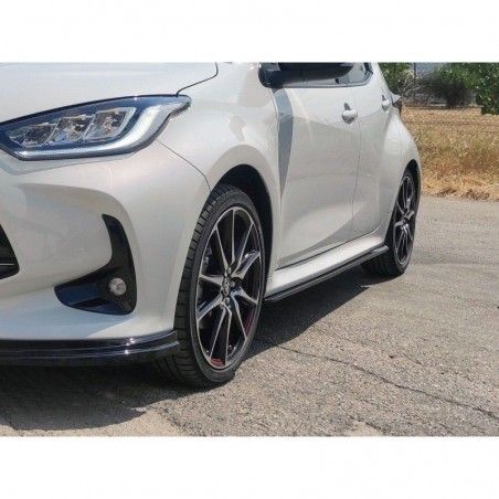 Side Skirts Extensions Toyota Yaris Mk4 (2020-), MD DESIGN