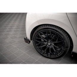 Maxton Central Rear Splitter V.1 + Flaps Toyota Yaris Mk4 Gloss Black, Nouveaux produits maxton-design
