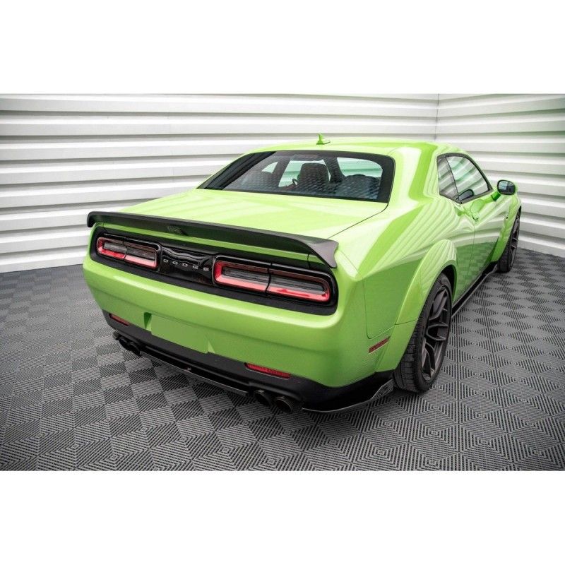 Maxton Central Rear Splitter for Dodge Challenger SRT Hellcat Mk3 Gloss Black, Nouveaux produits maxton-design