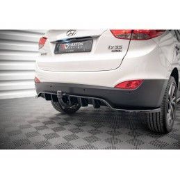 Maxton Central Rear Splitter (with vertical bars) Hyundai ix35 Mk1 Gloss Black, Nouveaux produits maxton-design