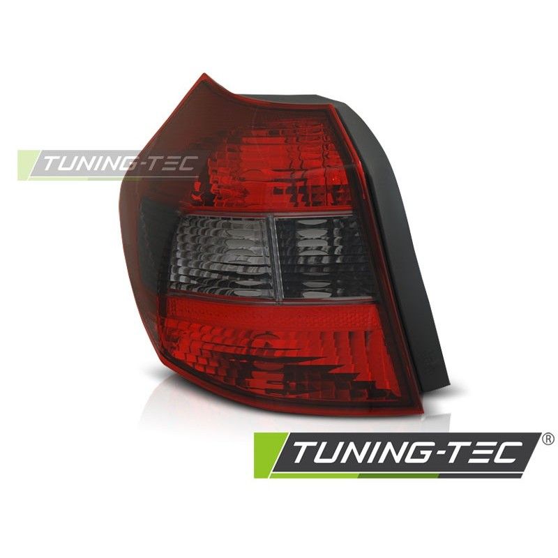 TAIL LIGHT RED SMOKE LEFT SIDE TYC fits BMW E87 04-08.07, Nouveaux produits tuning-tec