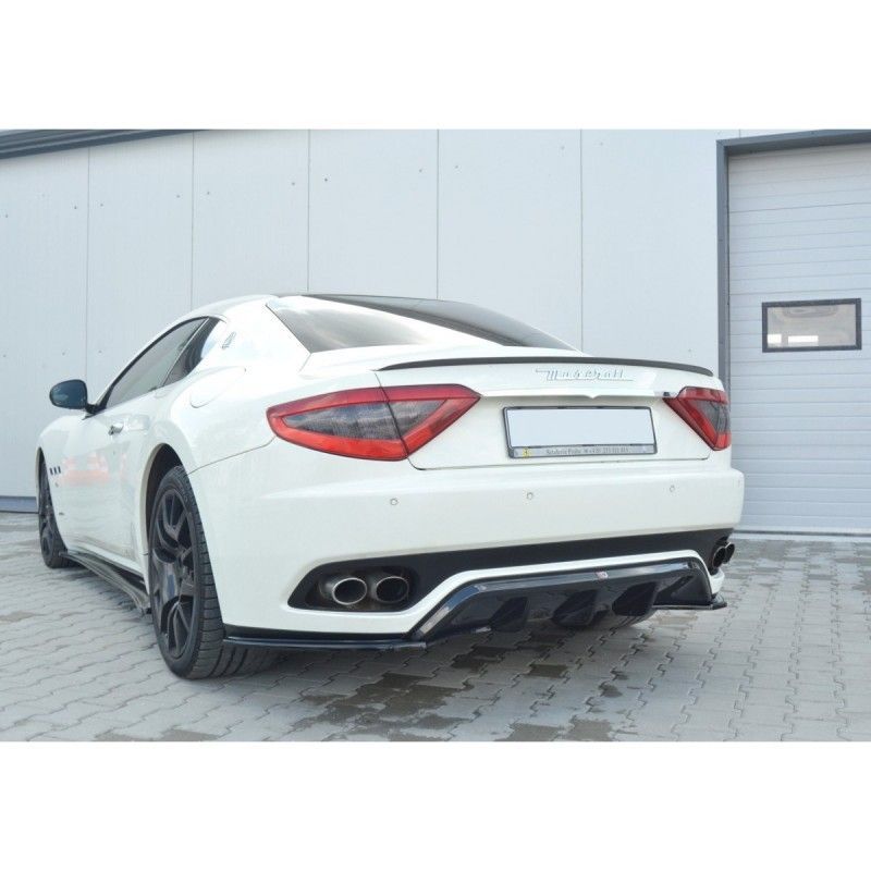 Maxton REAR VALANCE MASERATI GRANTURISMO Gloss Black, Maserati